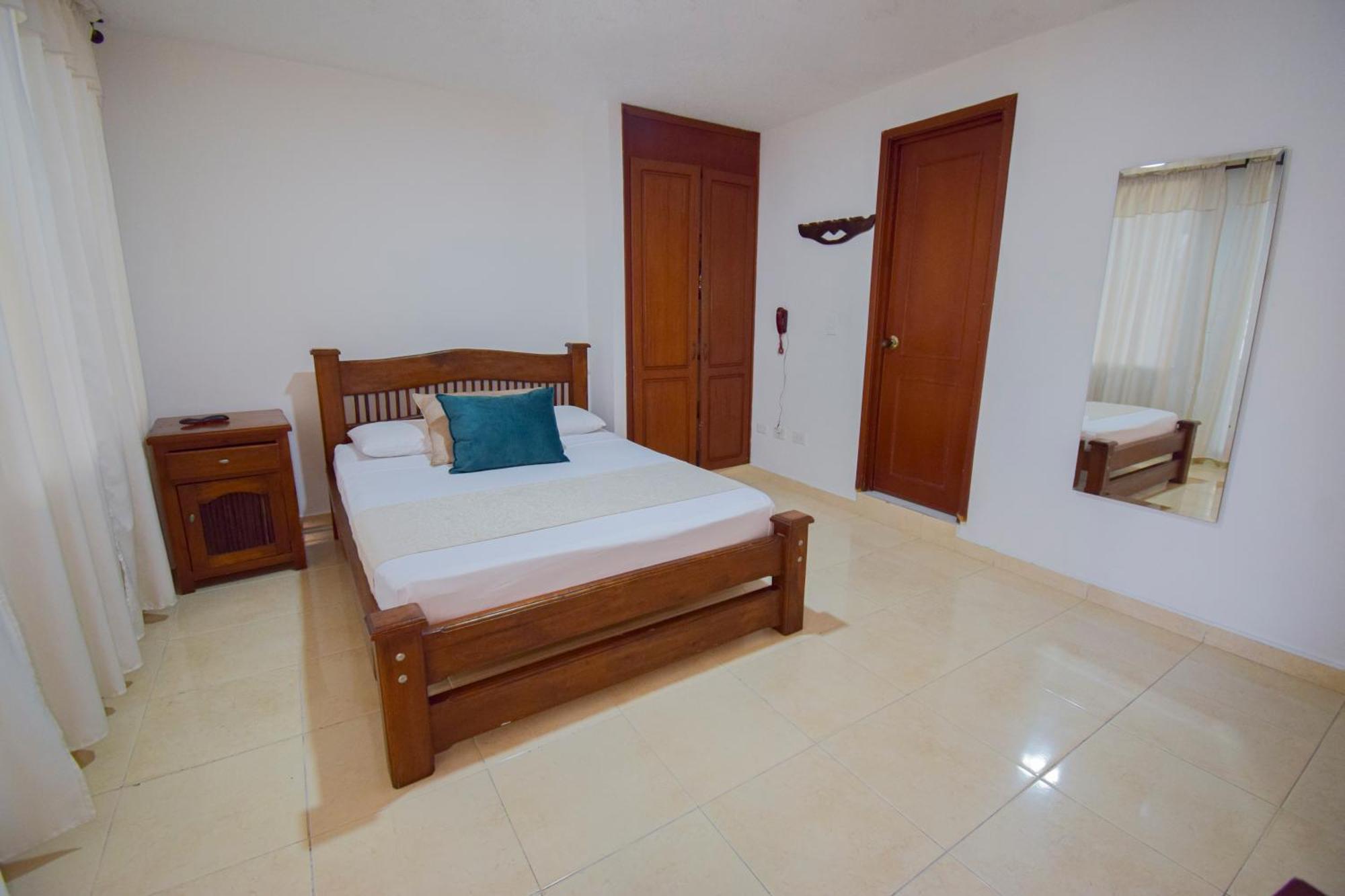 Hotel Toledo Plaza Armenia  Extérieur photo