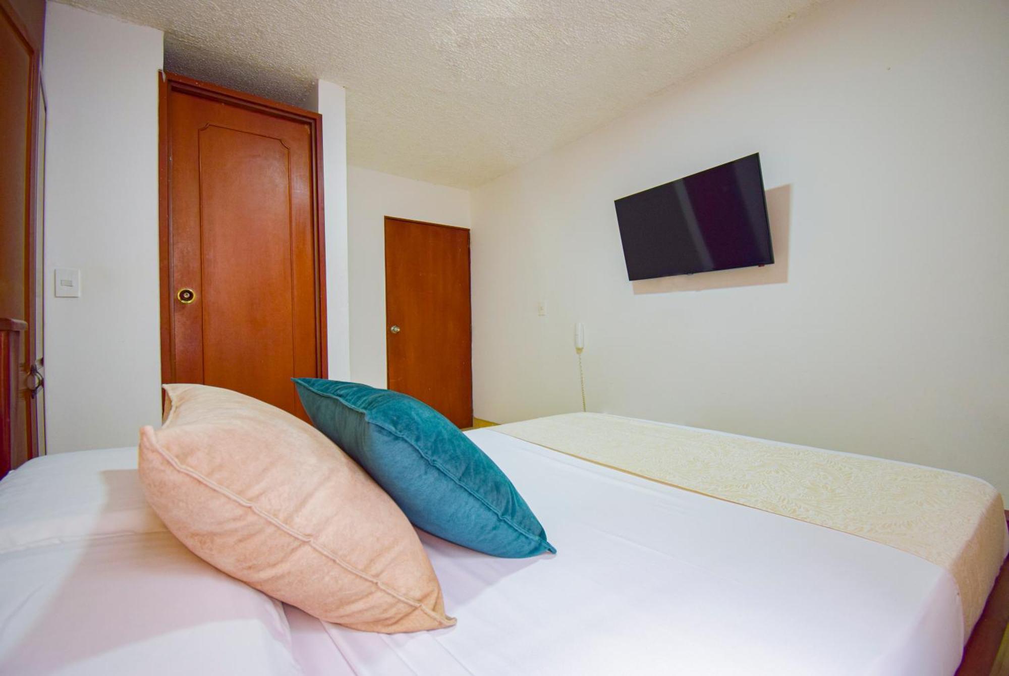 Hotel Toledo Plaza Armenia  Extérieur photo