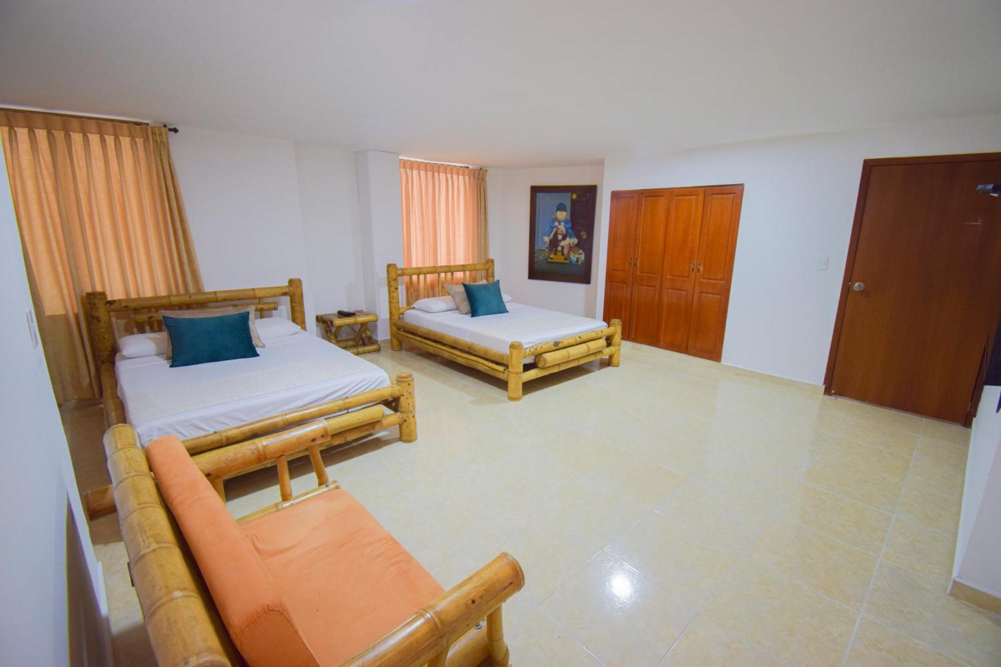 Hotel Toledo Plaza Armenia  Extérieur photo