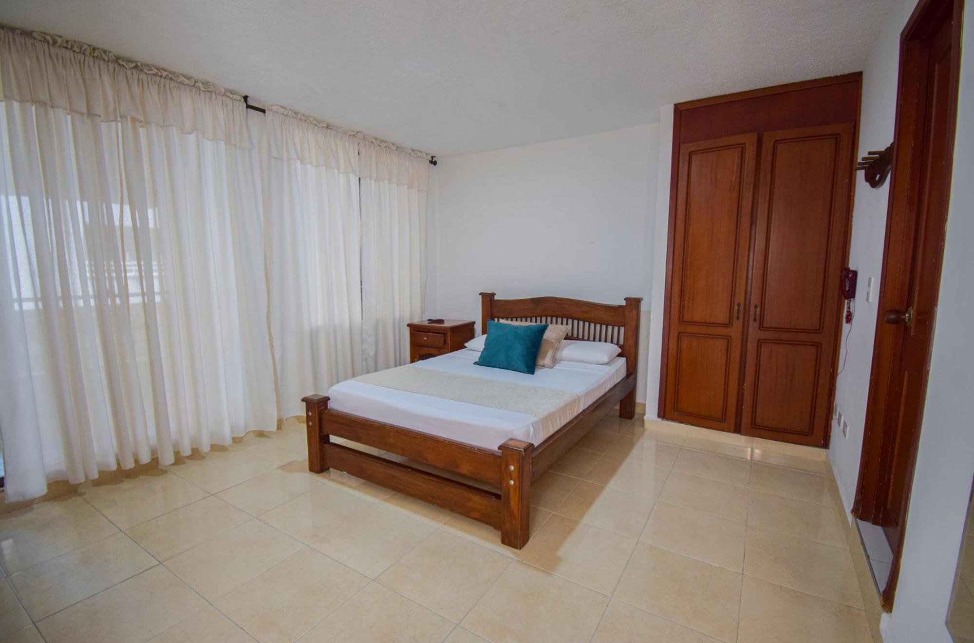 Hotel Toledo Plaza Armenia  Extérieur photo