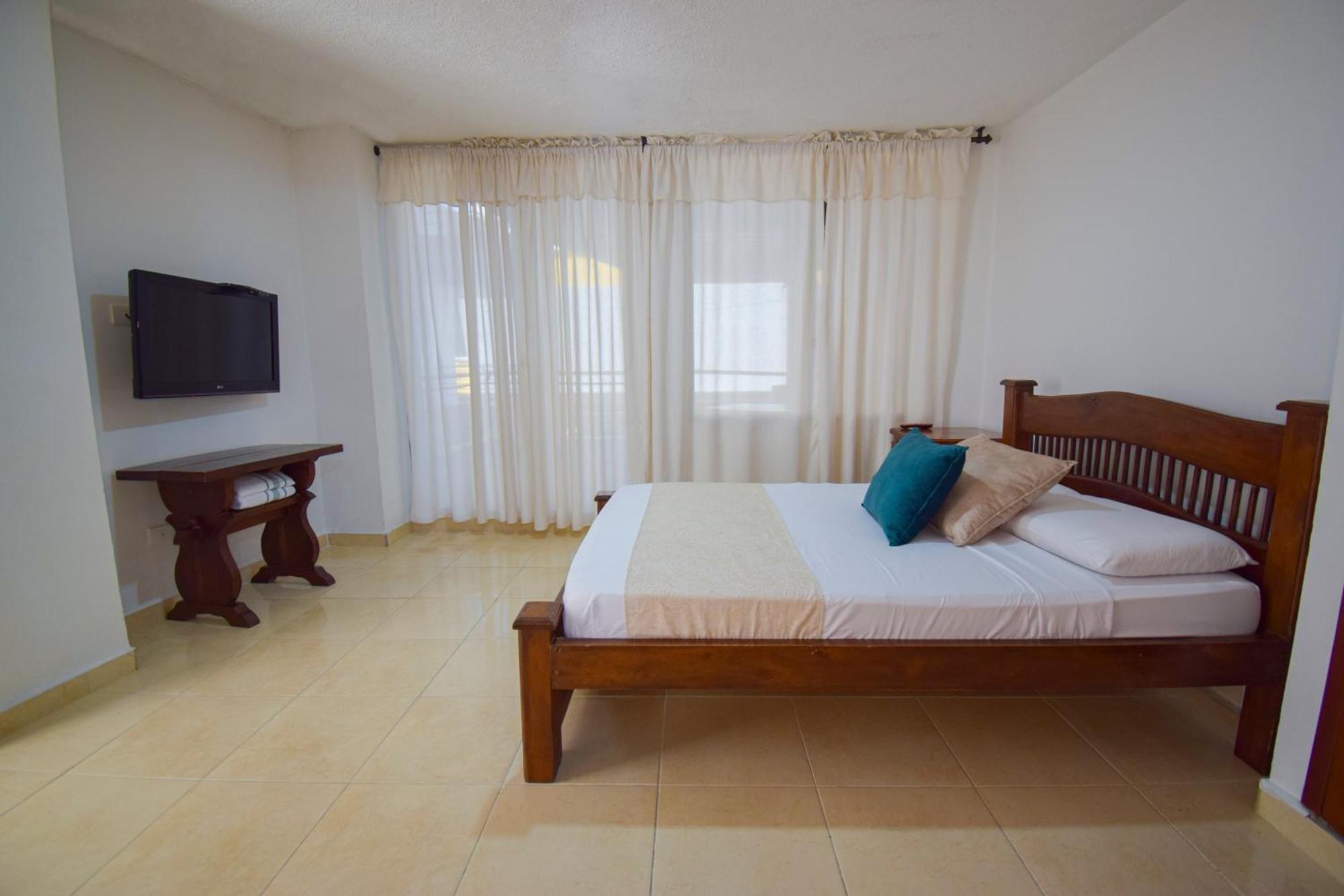 Hotel Toledo Plaza Armenia  Extérieur photo